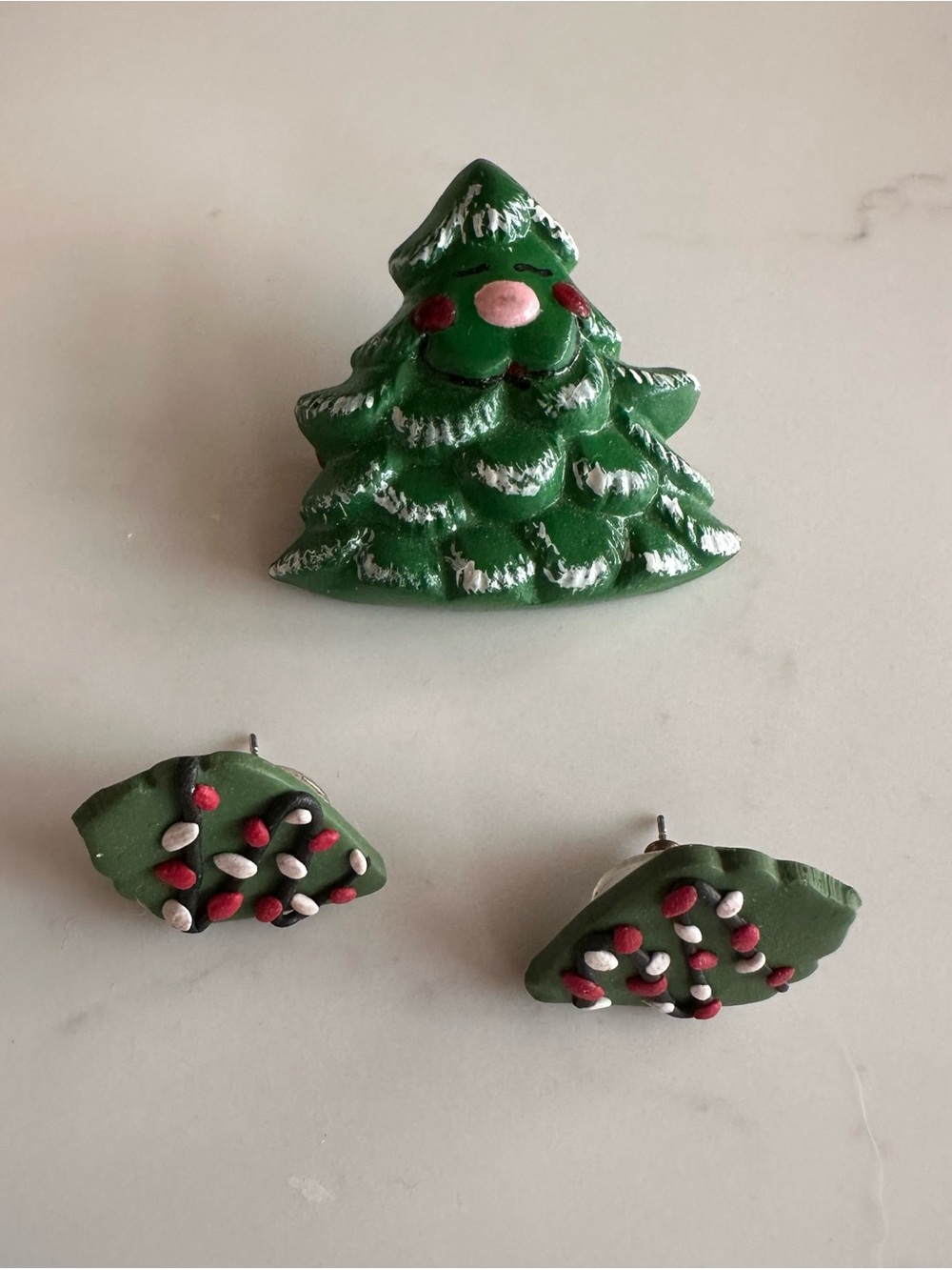 VINTAGE Green Christmas Tree Brooch and Earring Set - Festive Holiday Accessory